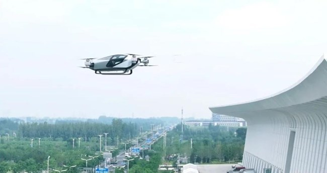 Ô tô bay lần đầu cất cánh tại Bắc Kinh (Trung Quốc) (18/06/2024)